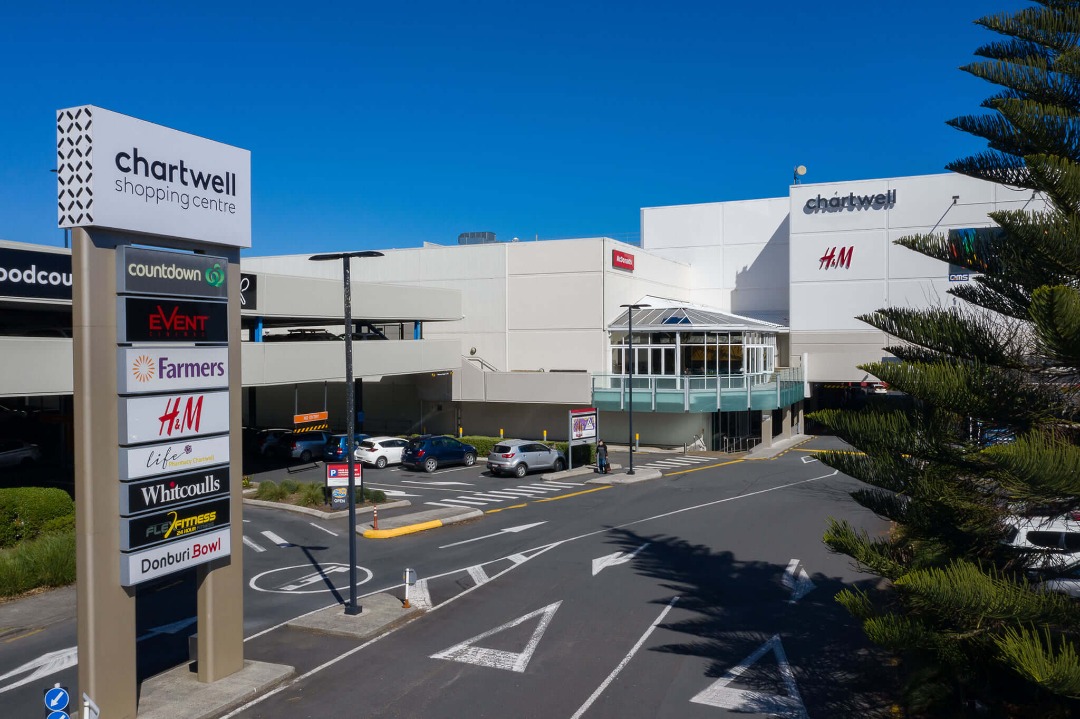 bmo chartwell shopping centre branch hours