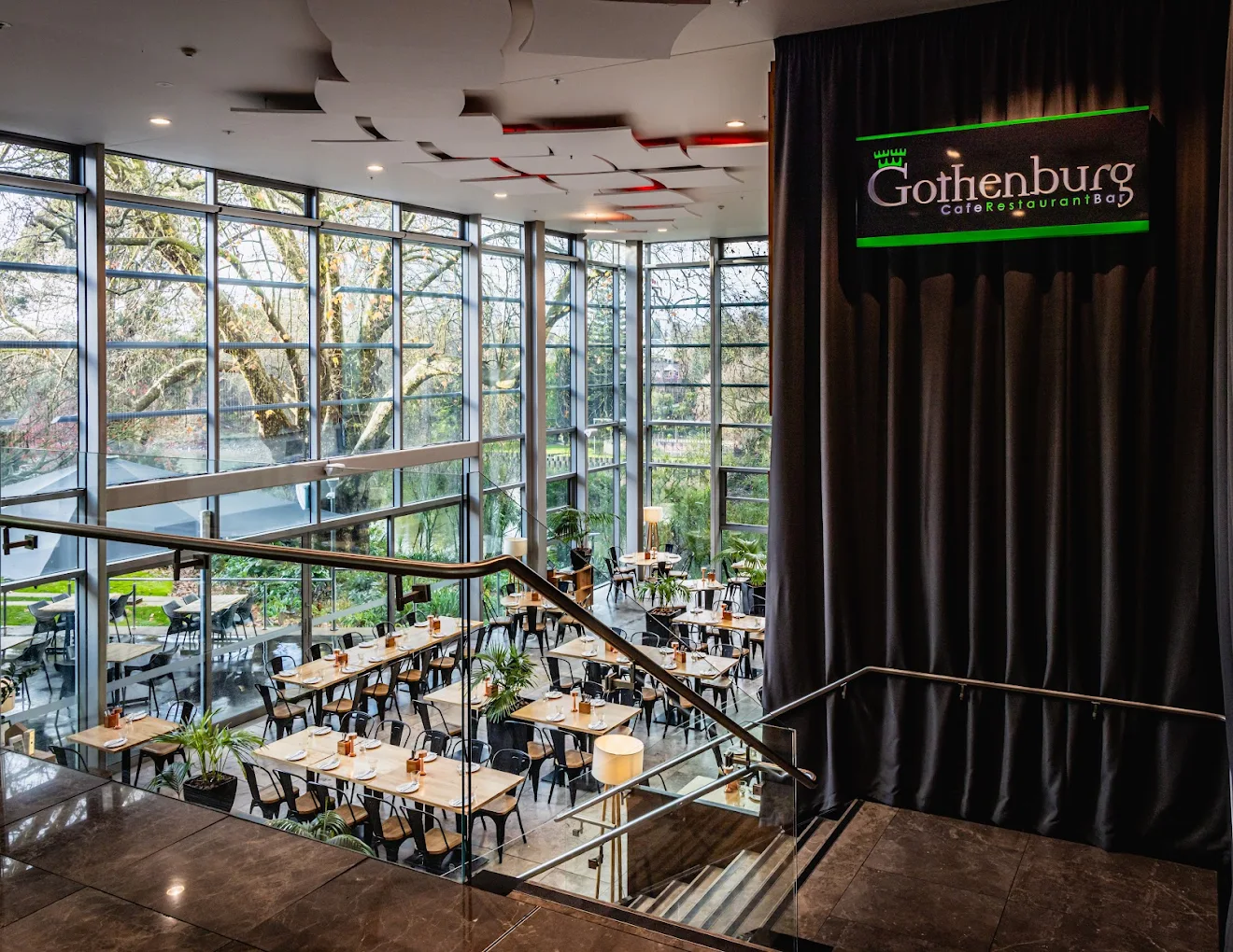 Gothenburg bar Hamilton CBD nightlife and river views